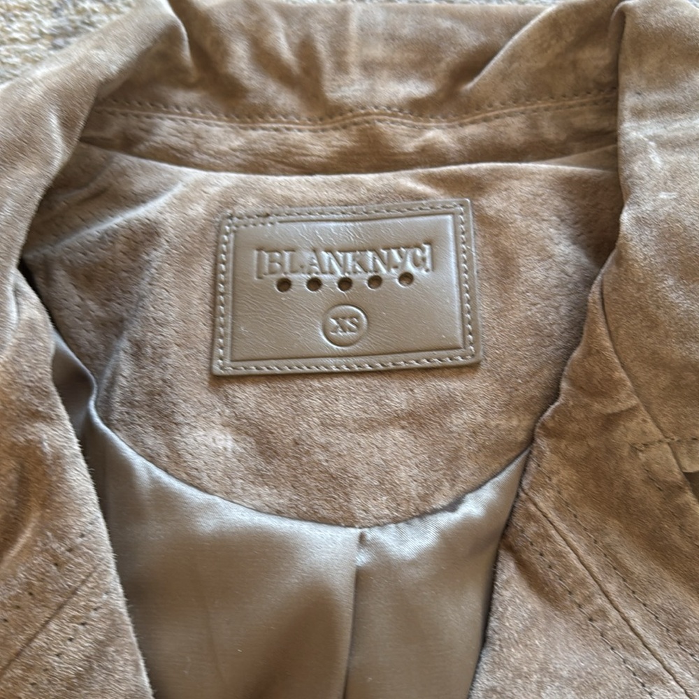 100% Leather Blank NYC Suede Moto Jacket - Picture 4 of 6